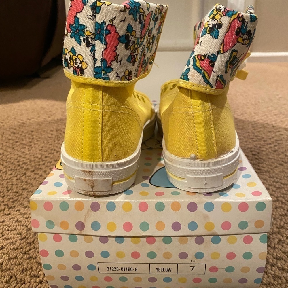 Vintage Mickey & Minnie Mouse X Floral Converse Shoes - Picture 10 of 10